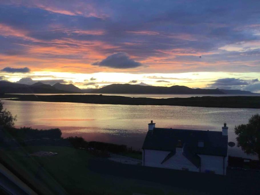 Tidal Cottage On The Shore Isle Of Skye Breakish Exterior photo